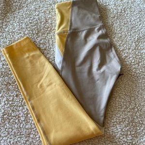 Size small color block leggings